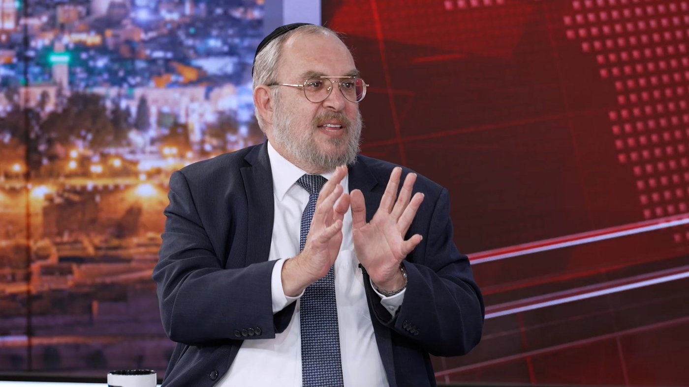 רבי יעקב אשר דערמאנט זיך אין די טרערן פון מרן ראש הישיבה זצ"ל